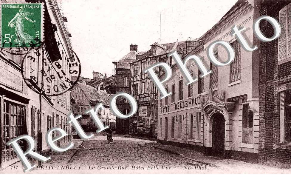 La grande rue  - Hotel Belle vue