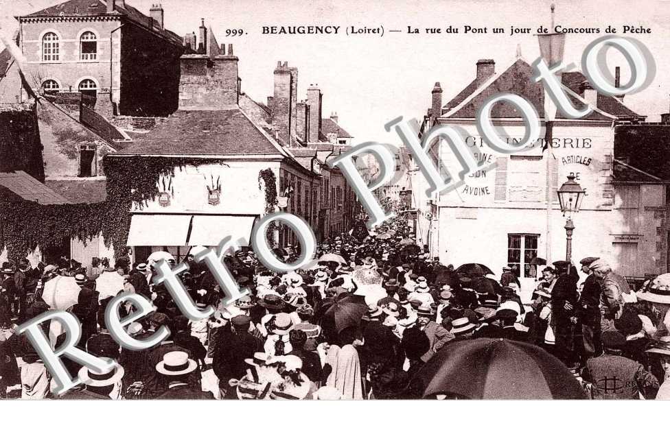 rue du Pont un jour de Concours de Peche
