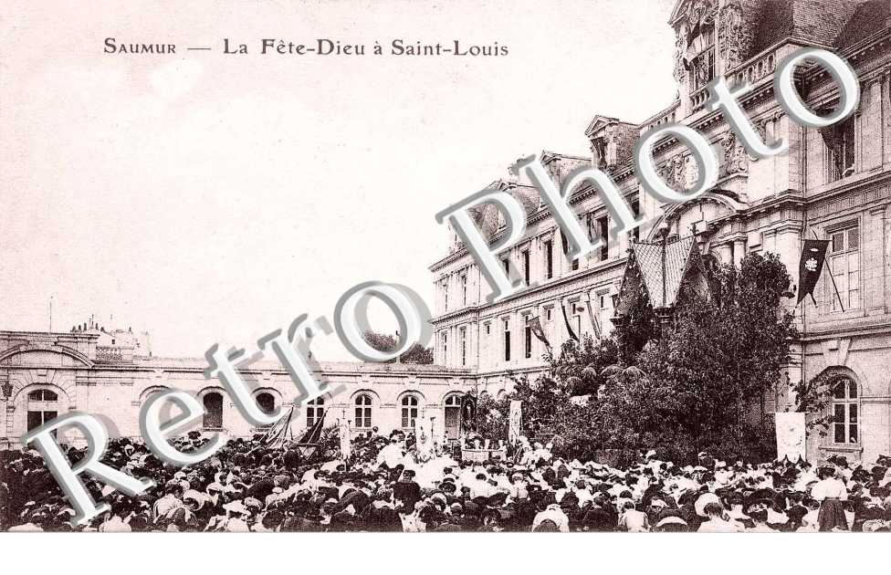 Saint Louis - la fete Dieu