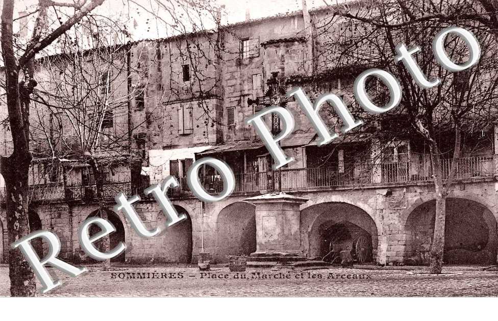 Place du marche et les arceaux