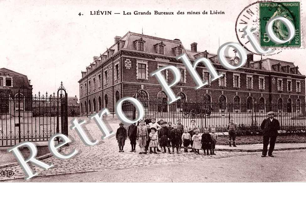 grand bureau