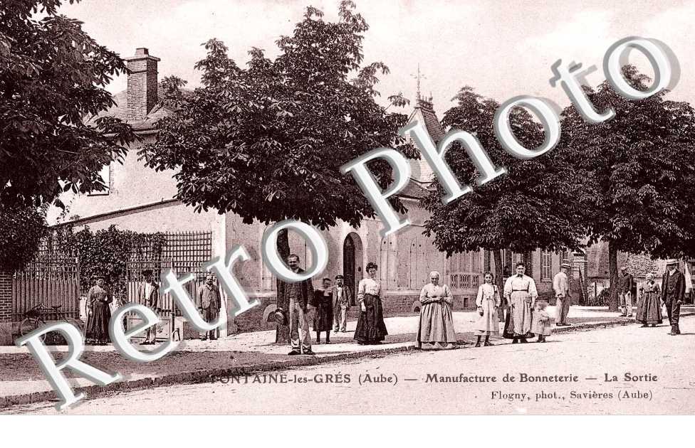 Manufacture de Bonneterie, la Sortie