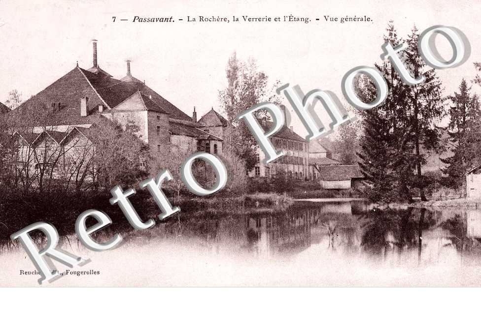 Rochere, verrerie et l'etang - vue generale