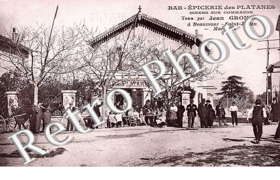 Beaumont Saint Julien Bar Epicerie des Platanes tenu par Jean Gronchi