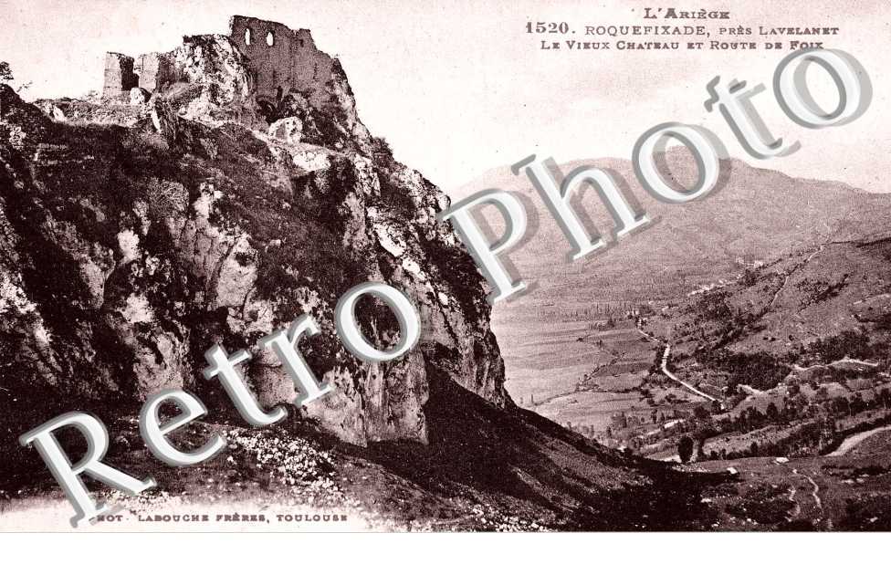 le vieux chateau et route de Foix