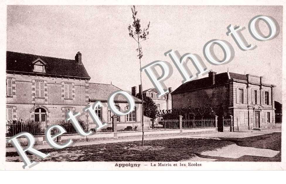 la mairie et les ecoles