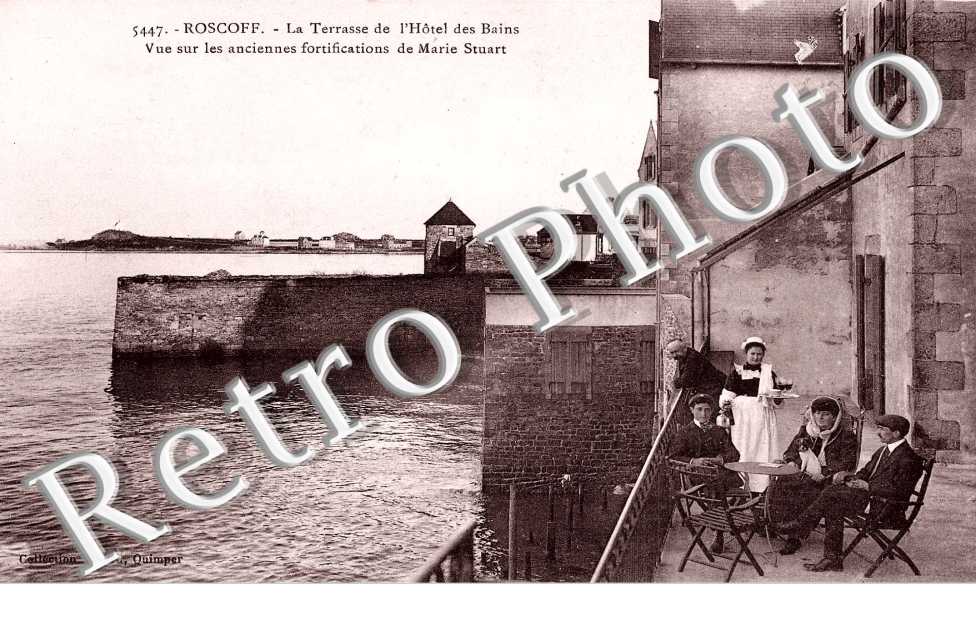 la terrasse de l'hotel des bains, vu sur les anciennes fortifications de marie stuart