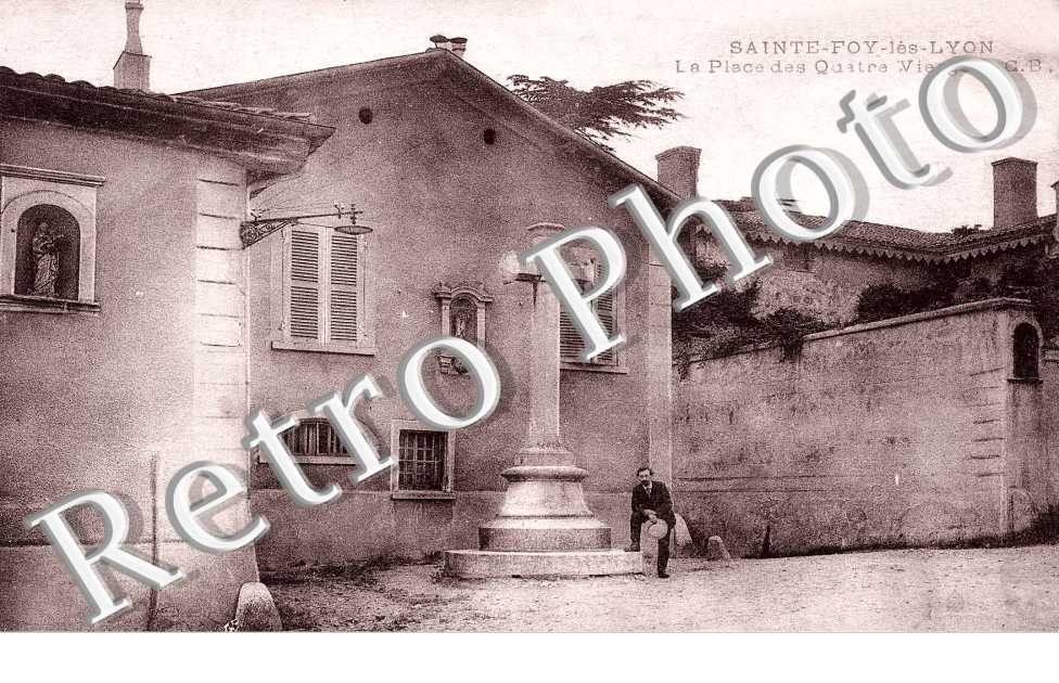 PLACE DES QUATRE VIERGES