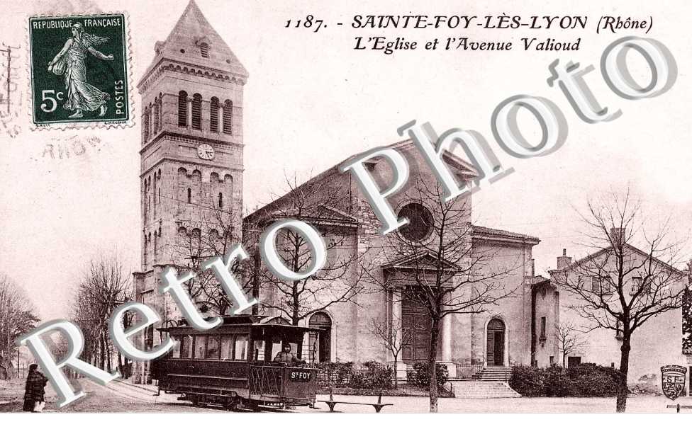 L'EGLISE et l'avenue Valioud