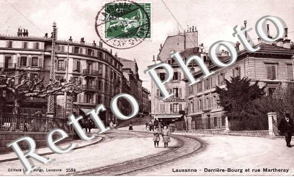 Derriere bourg et rue Marthenay.