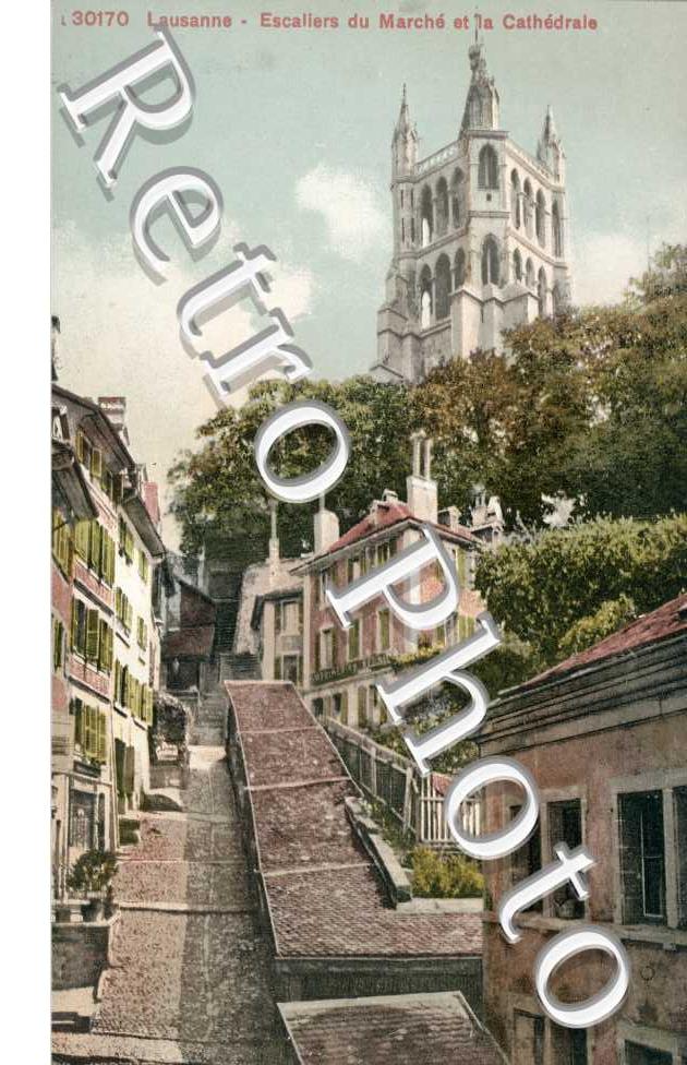 Escaliers du Marche et Cathedrale