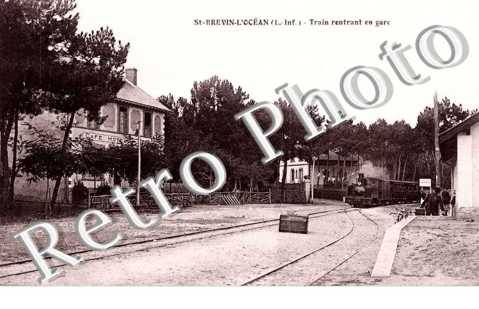 Train rentrant en gare