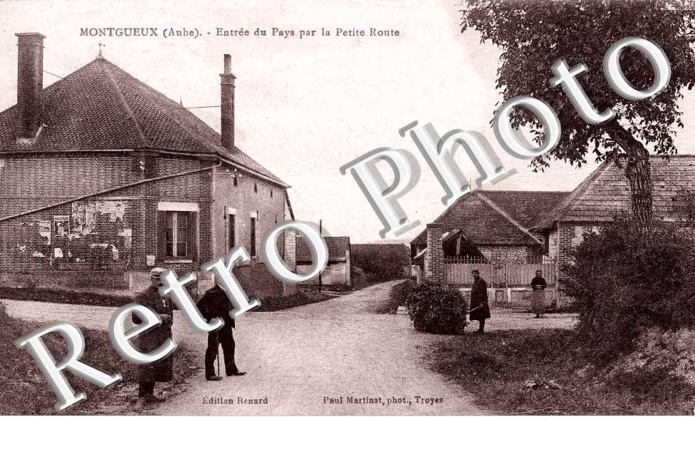entree du pays par la petite route