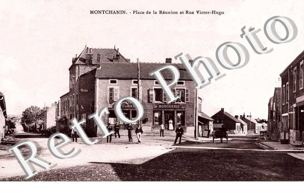 Place de la reunion et rue victor Hugo