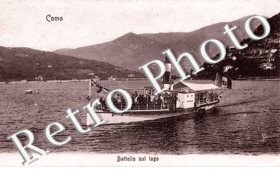 Battello sui lago