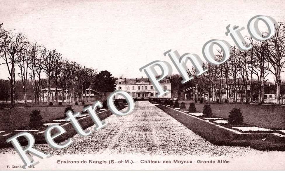 Chateau des Moyeux - Grande allee