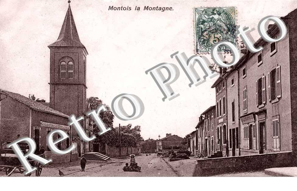 Vue interieure et l'Eglise