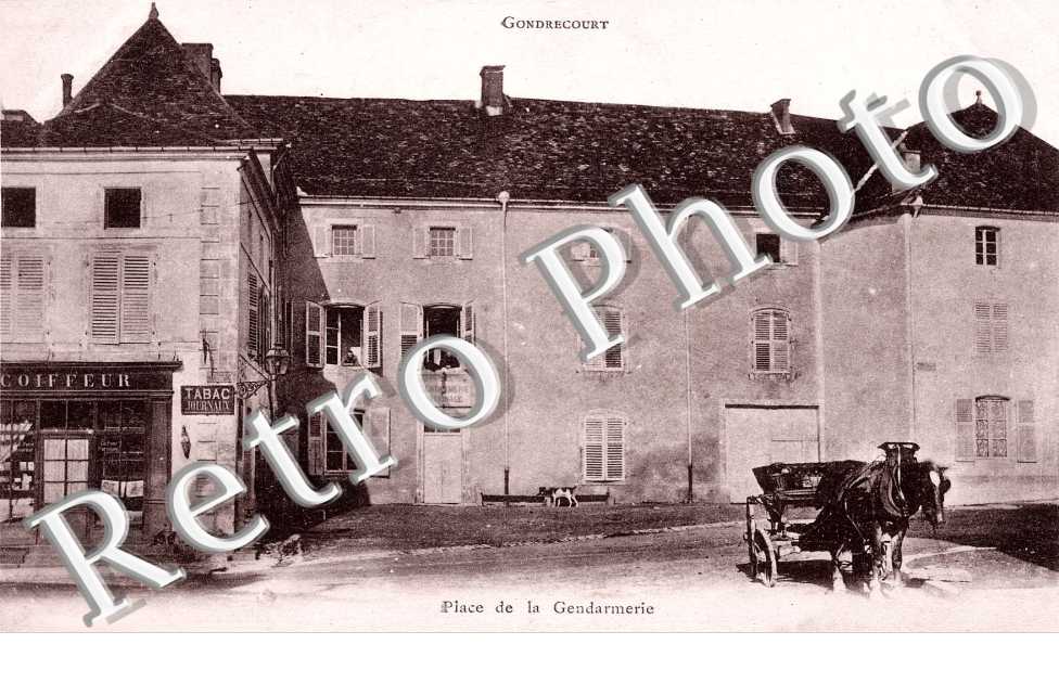 place de la gendarmerie