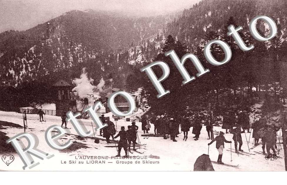 Le ski au Lioran - groupe de skieurs