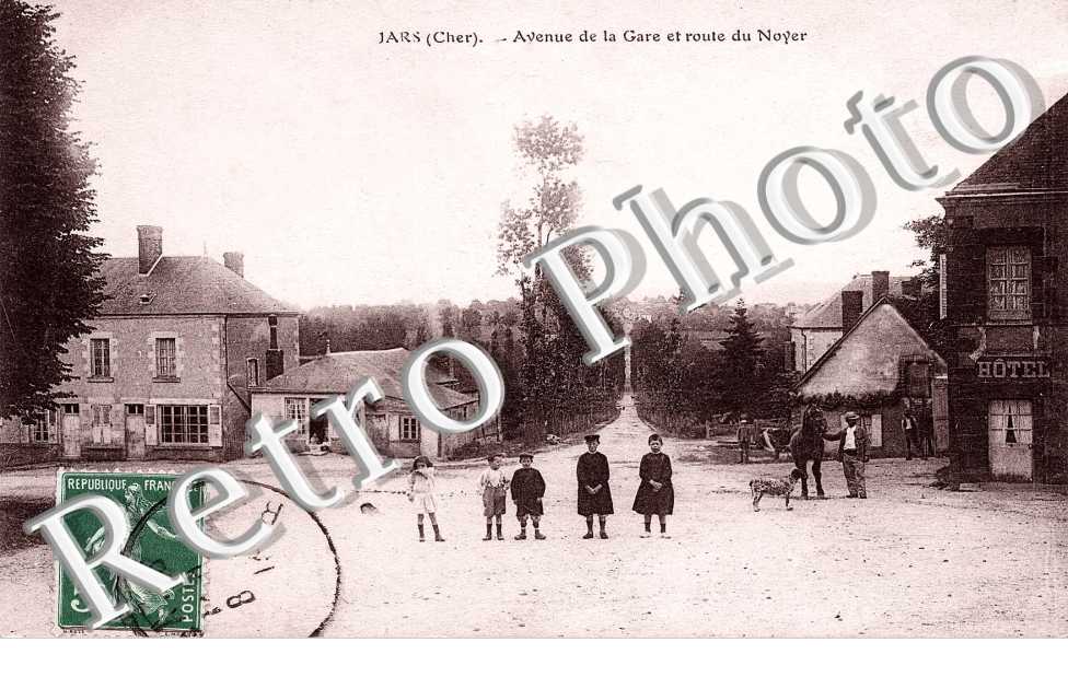avenue de la gare et vroute du noyer.