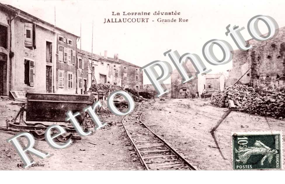 la Grande Rue en ruines apres la guerre 14-18