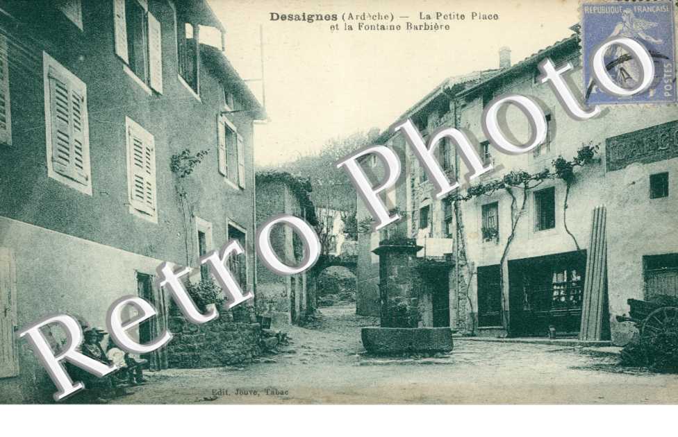 la Petite Place et la Fontaine Barbiere