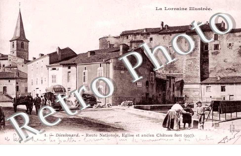 route nationale - eglise et ancien chateau fort