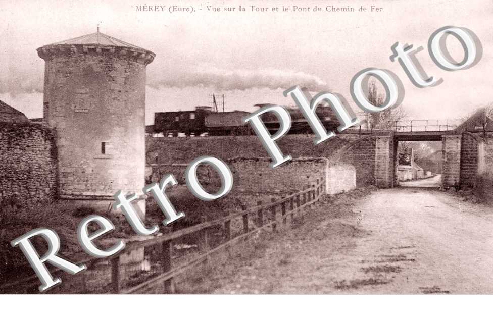 Vue sur la tour et le Pont du Chemin de fer
