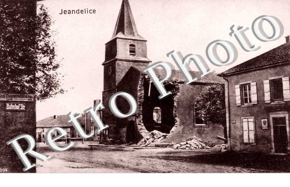 ( Eglise bombardee )