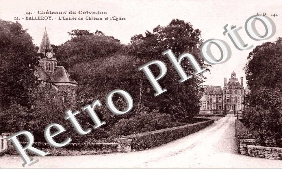l'entree du chateau et l'eglise