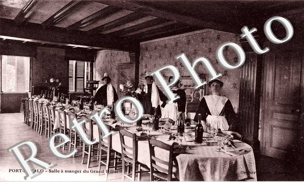 PORT NAVALO -  Salle a manger du Grand Hotel