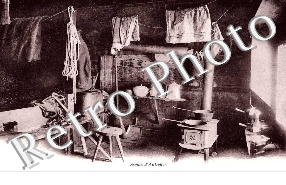Scenes d'autrefois . interieur d'une maison