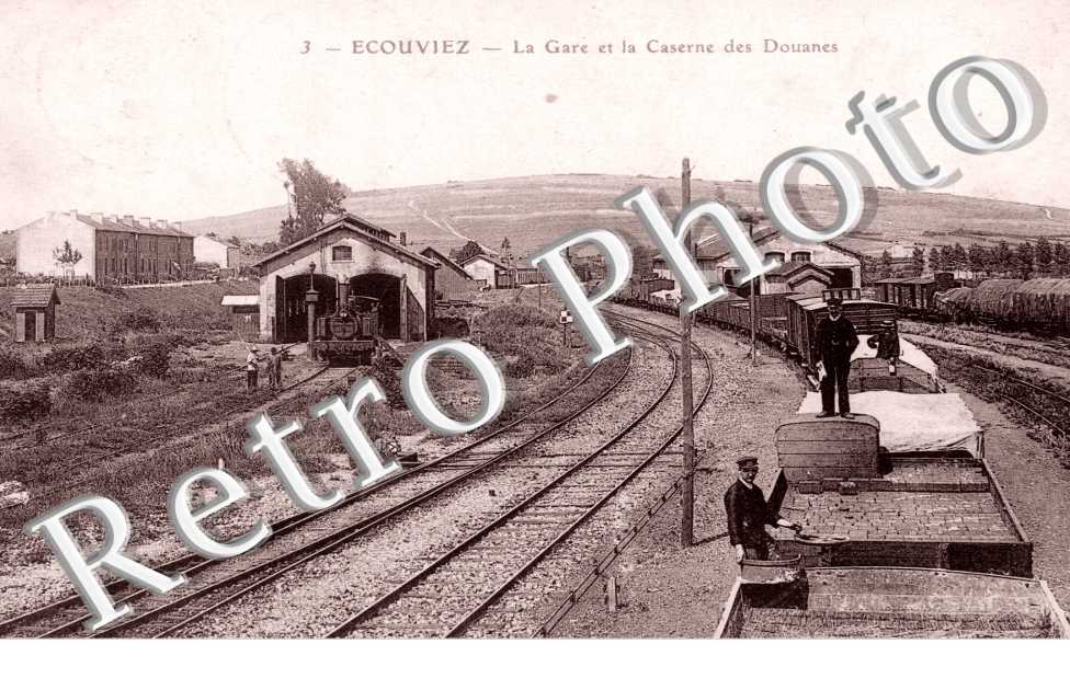 la gare et la Caserne des Douanes