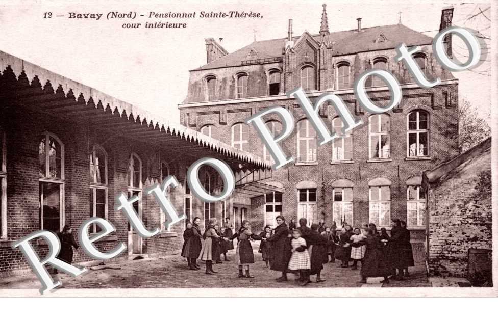 Pensionnat Sainte-Therese cour interieure