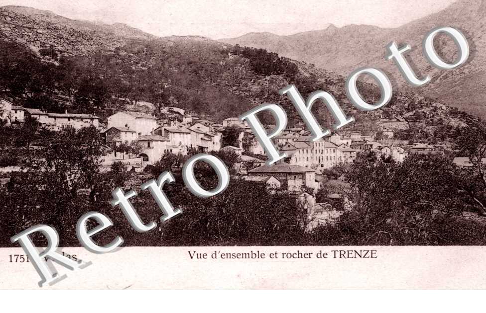 Vue d'ensemble et rocher de Trenze
