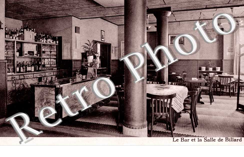 le bar et la salle de billard