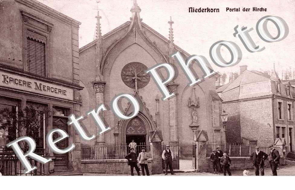 PORTAL DER KIRCHE (portail de l'église  épicerie mercerie)