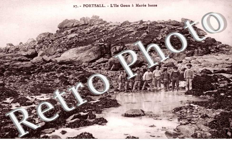 Portsall -  l'ile Goun a maree basse