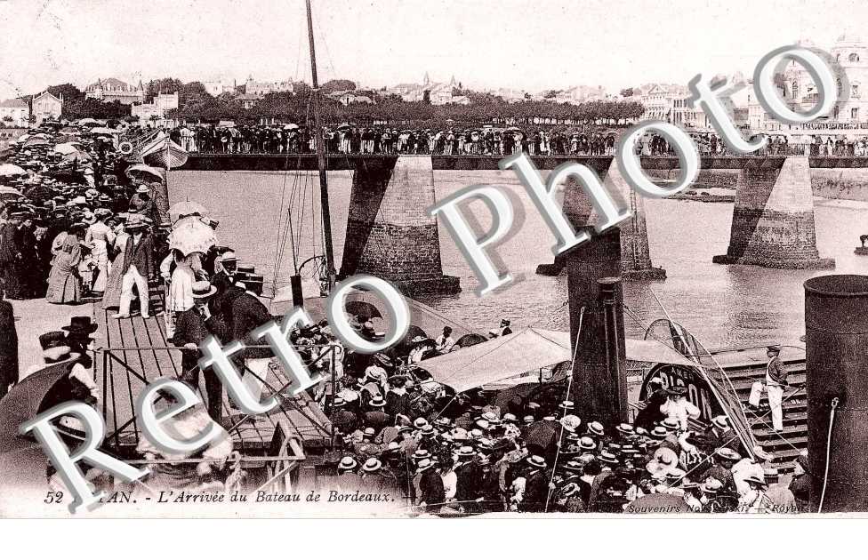 l'arrivee du bateau de Bordeaux