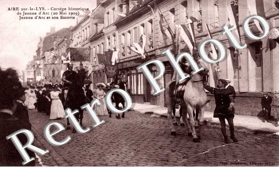 Cortege historique de Jeanne d'Arc (20 mai 1909) Jeanne d'Arc et son escorte