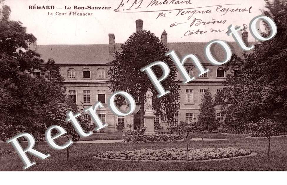 la Cour d'honneur