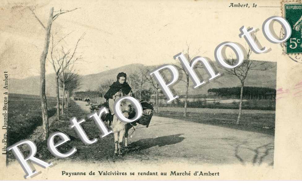 Paysanne de Valciveres se rendant au marche d'Ambert