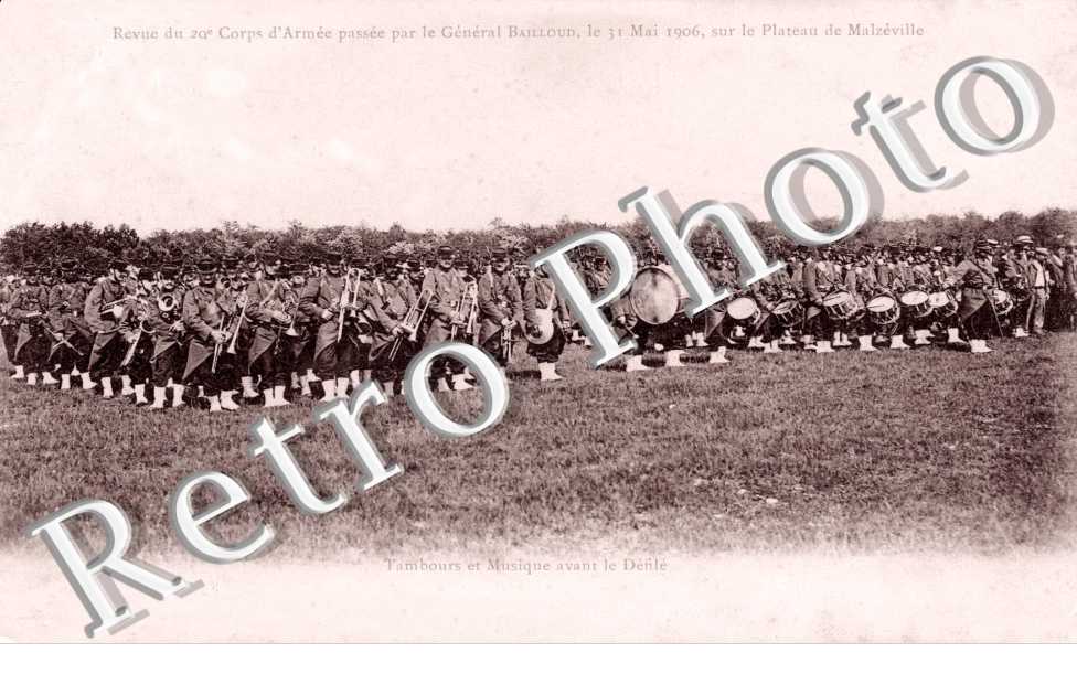 Revue du 20e corps d'armee passee par le general Bailloud
