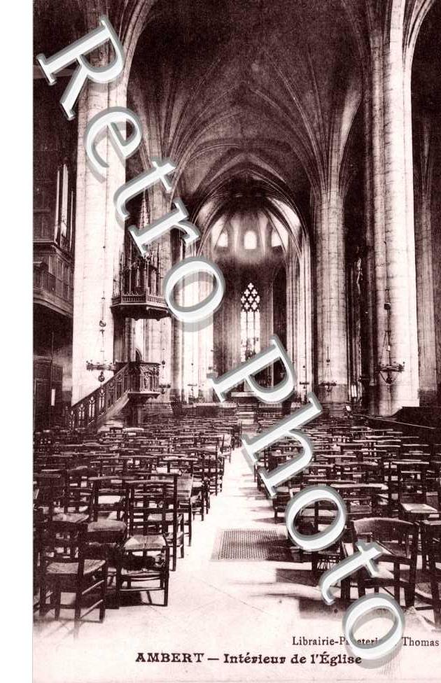 Interieur de l'eglise