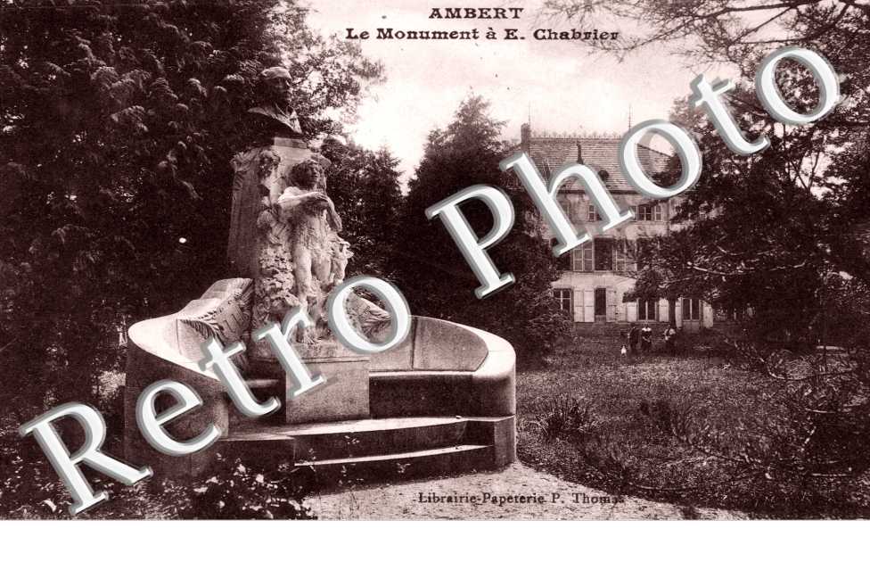 le monument a E Chabrier