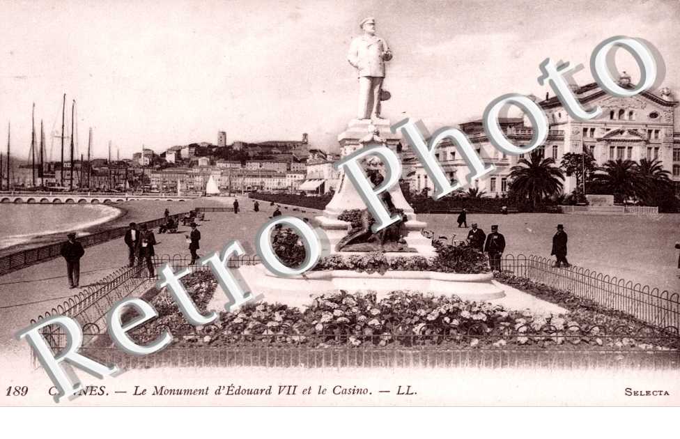 Le Monument d'Edouard VII et le Casino