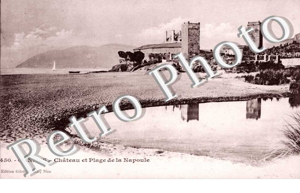 Chateau et Plage de la Napoule