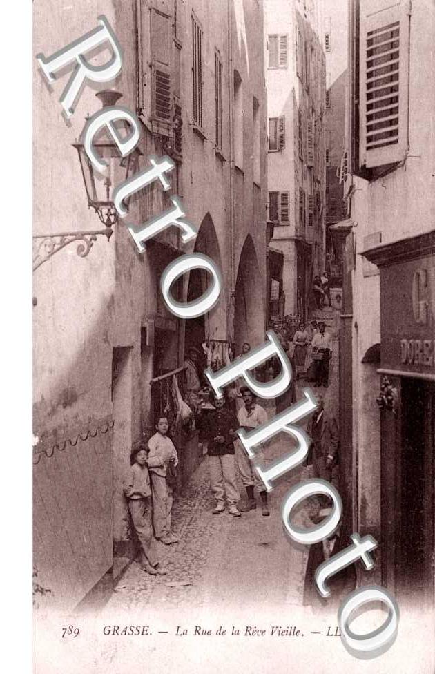 Rue de la Reve Vieille