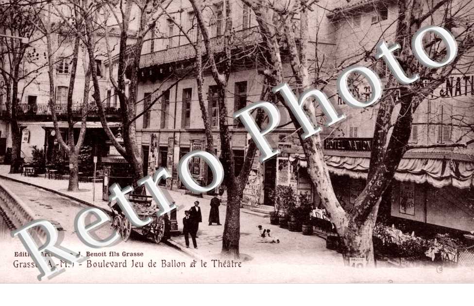 Boulevard Jeu de Ballon et le Theatre