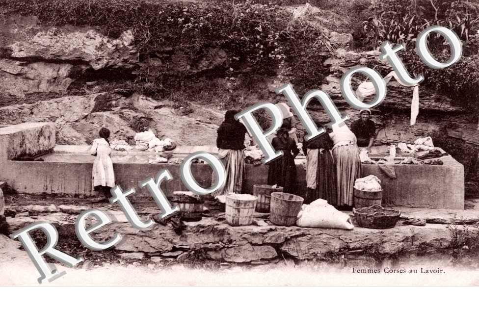 femmes corses au lavoir